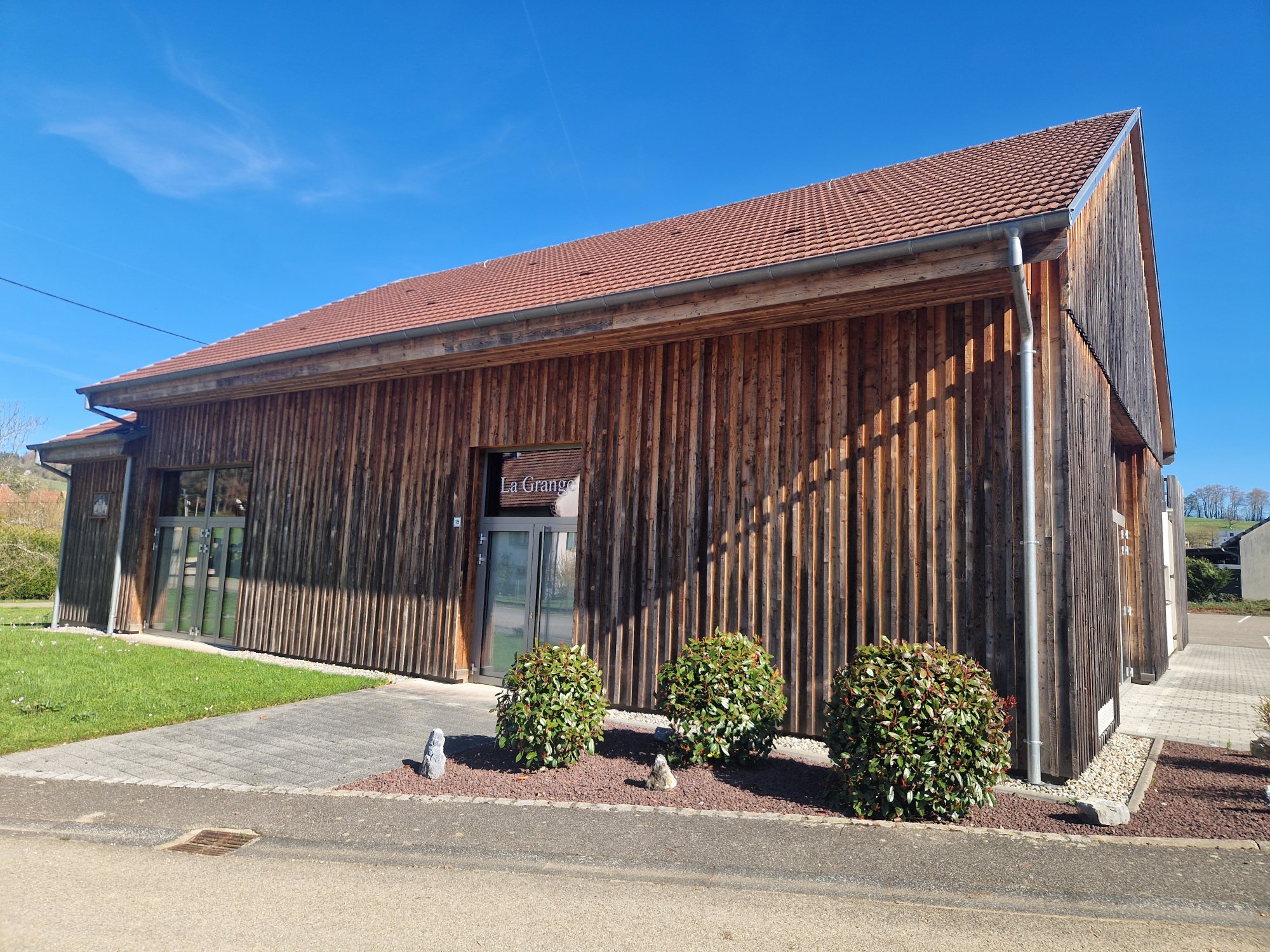 Vu sur l'entrée de la grange